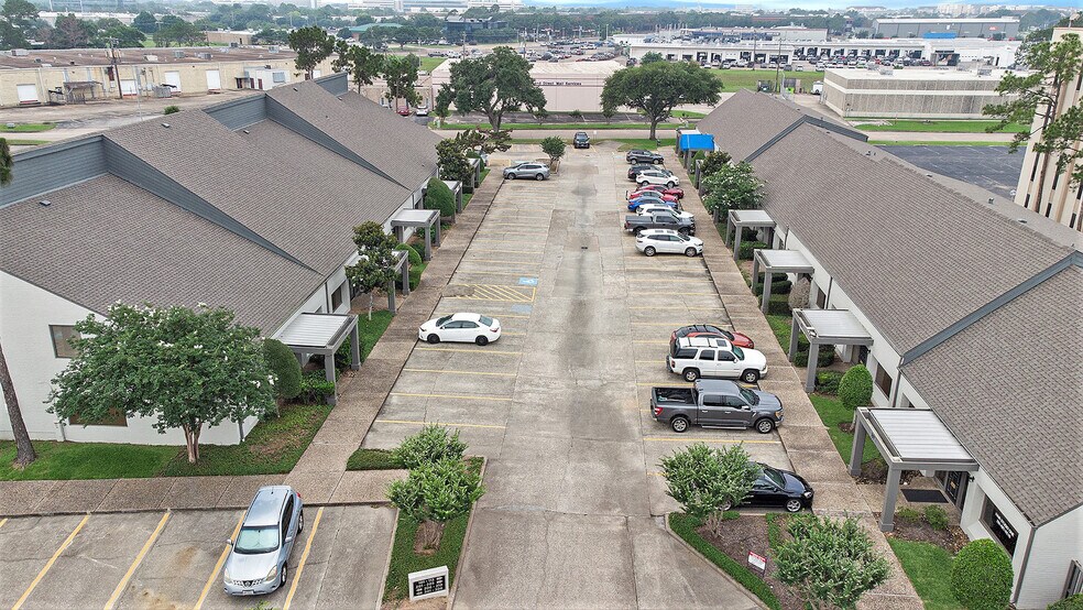 17000 El Camino Real, Houston, TX à louer - Photo du bâtiment - Image 2 de 5