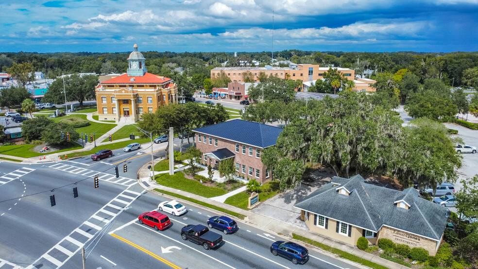 101 Courthouse Sq, Inverness, FL à vendre - Photo du b timent - Image 2 de 33