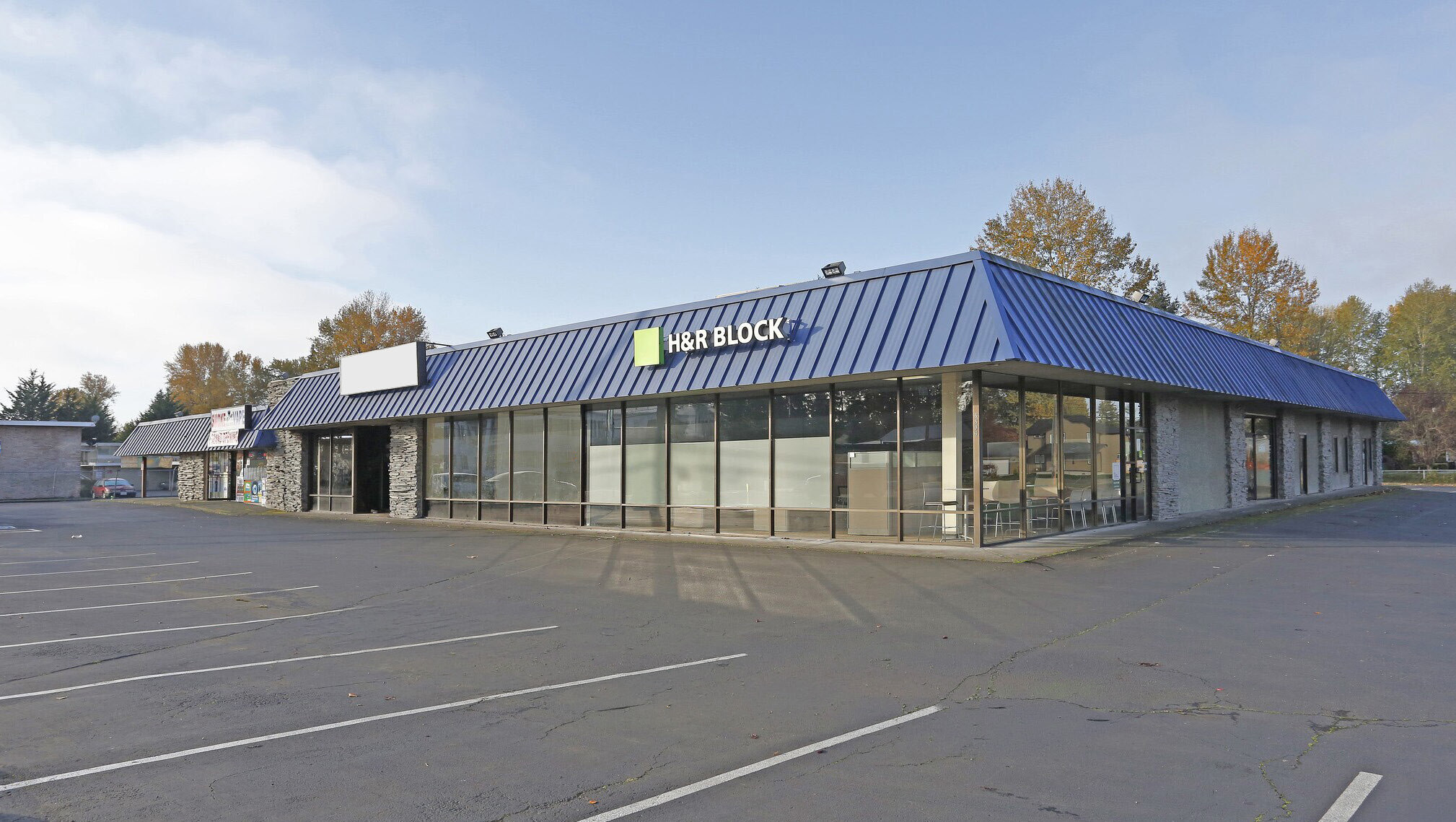 8802-8808 Pacific Ave, Tacoma, WA for lease Building Photo- Image 1 of 3