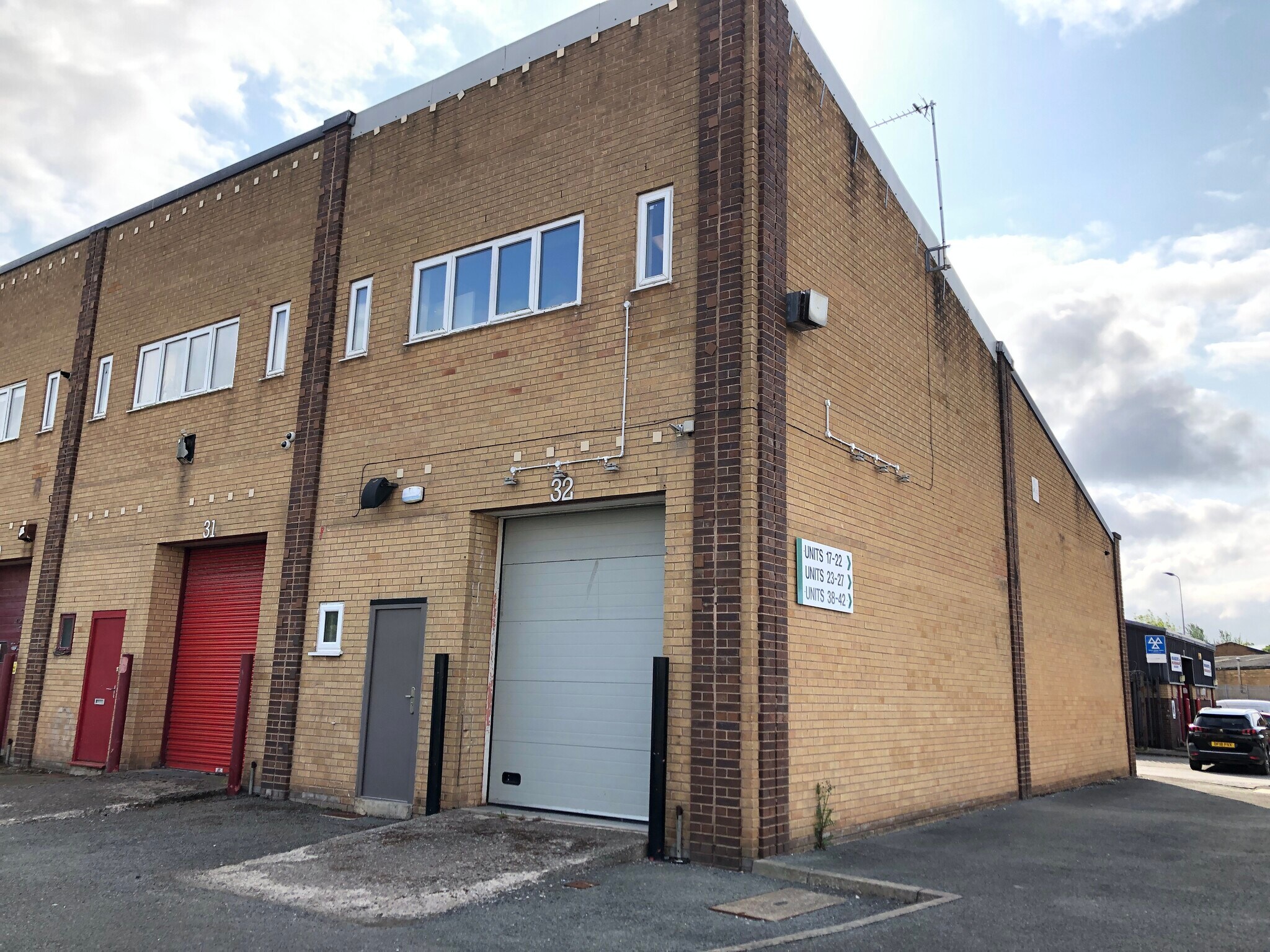 32 Coalbrookdale Rd, Neston à vendre Photo du bâtiment- Image 1 de 1