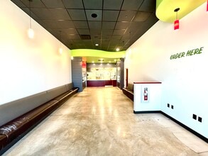 6151 Trace Parkway Dr, Edwardsville, IL for lease Interior Photo- Image 1 of 18