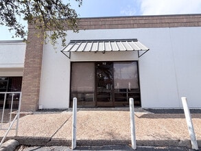 2411 NE Loop 410, San Antonio, TX for lease Interior Photo- Image 2 of 3