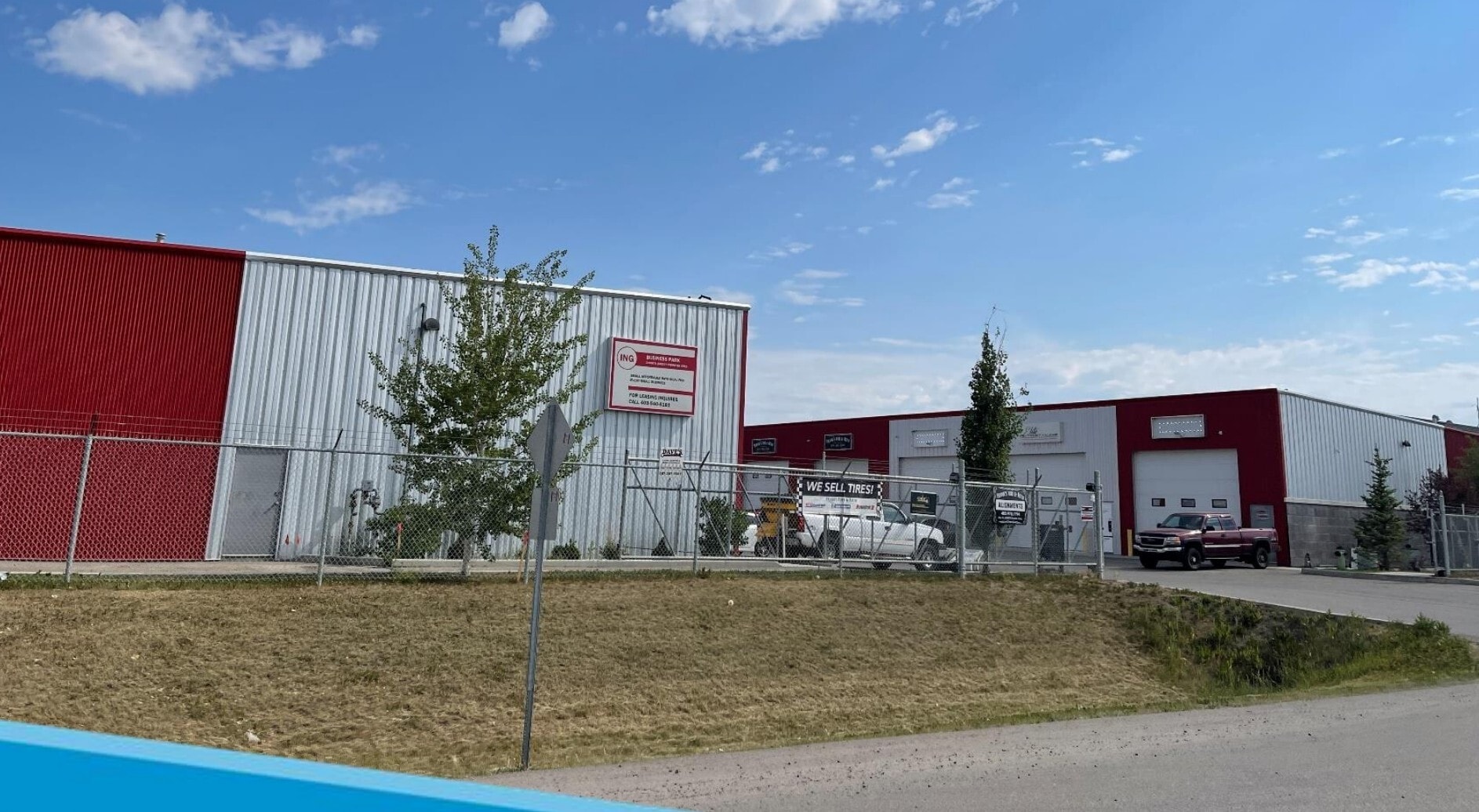 285127 Frontier Rd, Calgary, AB for lease Building Photo- Image 1 of 9