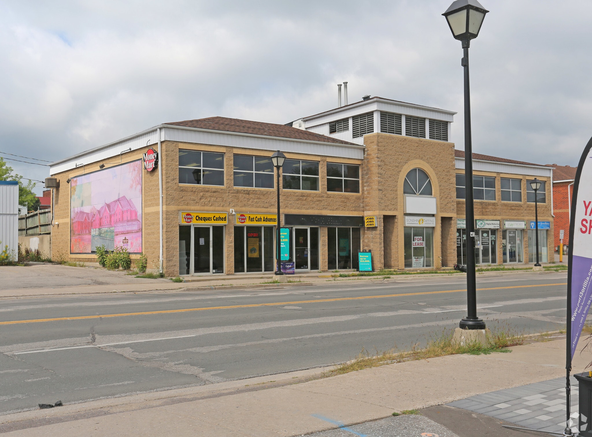 25 Front St, Orillia, ON for lease Primary Photo- Image 1 of 3