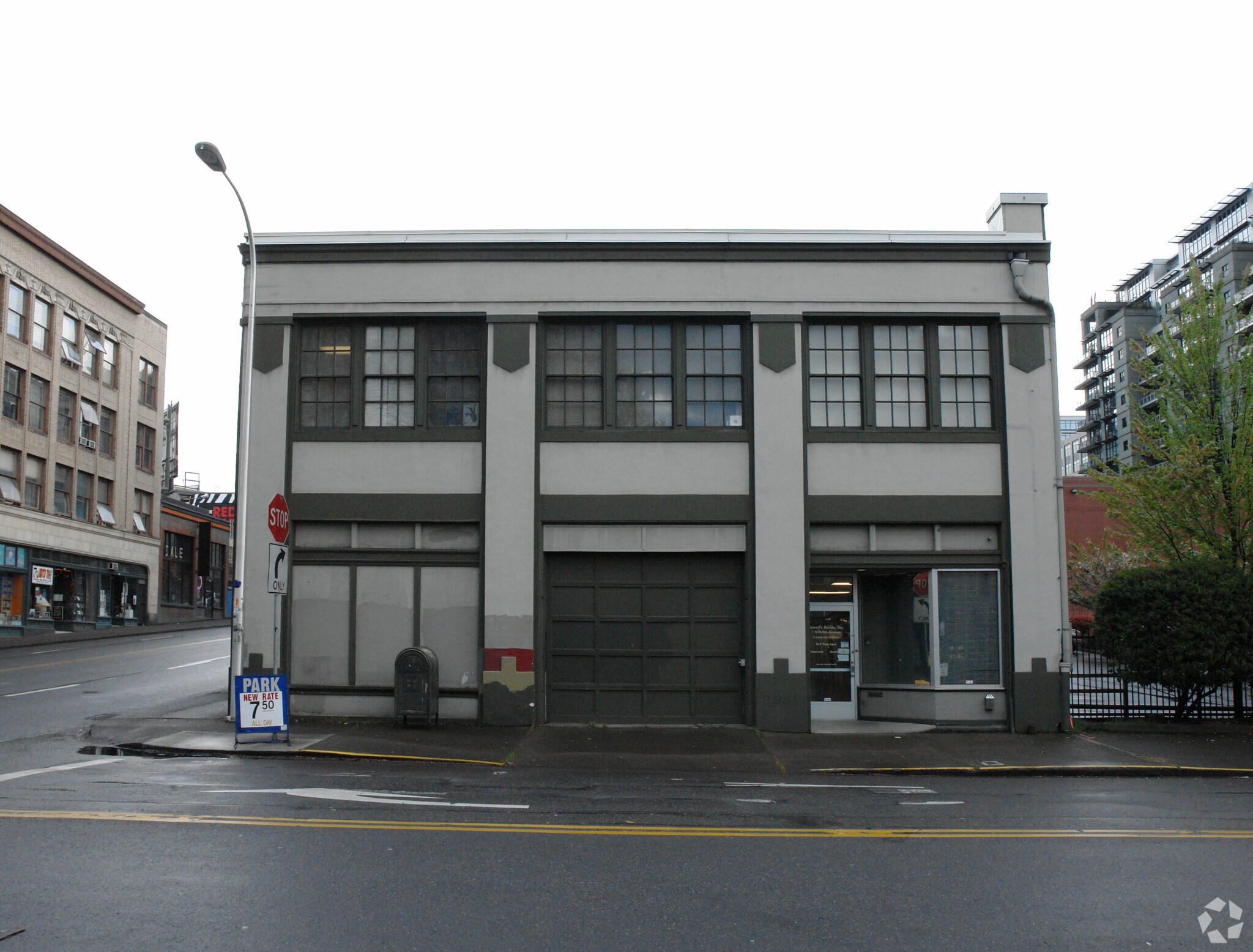 7 NW 9th Ave, Portland, OR for lease Primary Photo- Image 1 of 3