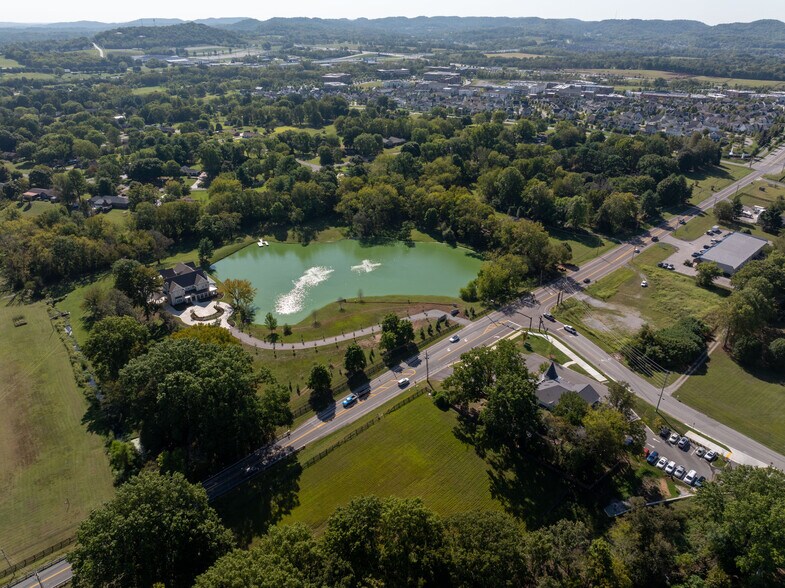 0 Lewisburg Pike, Franklin, TN à vendre - Aérien - Image 2 de 4