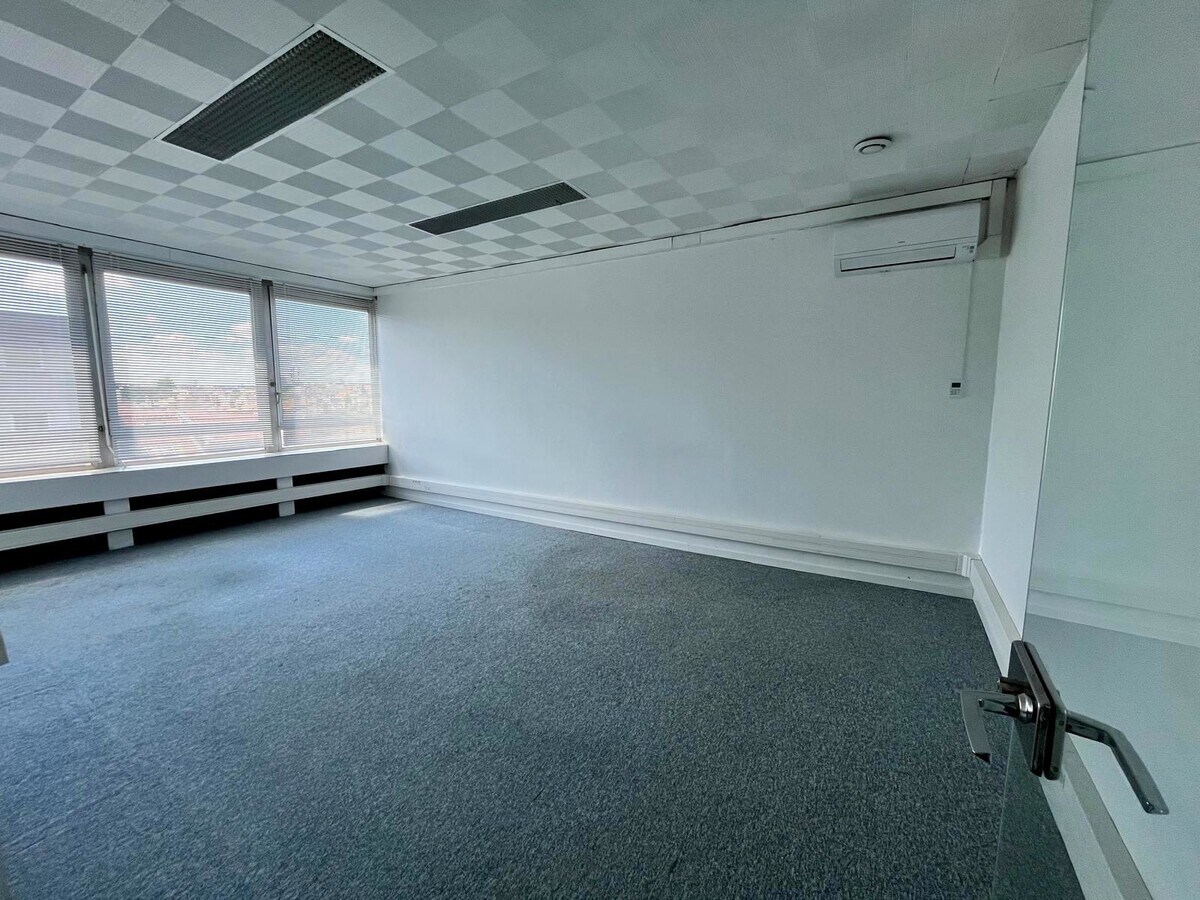 29 RUE ECOLE NORMALE, Bordeaux, GIR 33200 - Unit 196 -  - Interior Photo - Image 1 of 7
