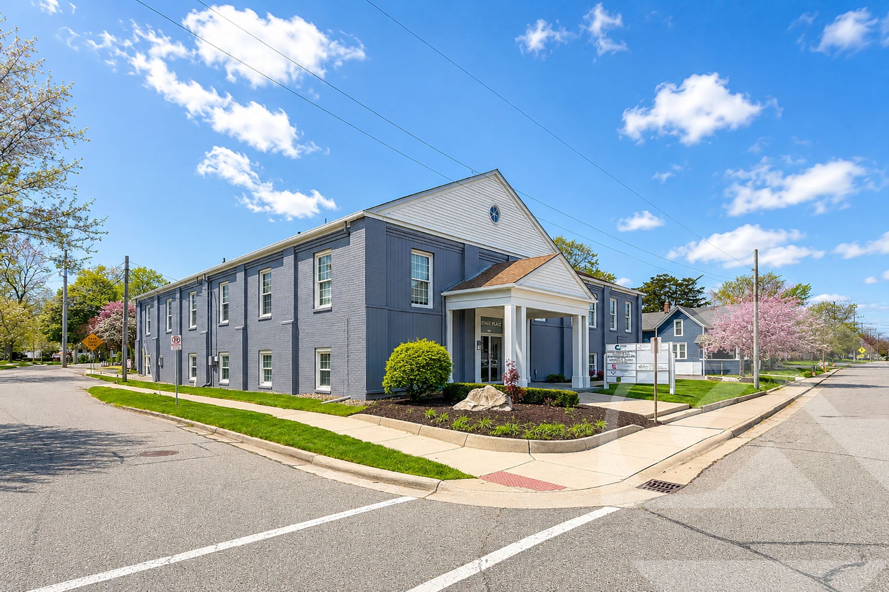496 W Ann Arbor Trl, Plymouth, MI for lease Primary Photo- Image 1 of 8