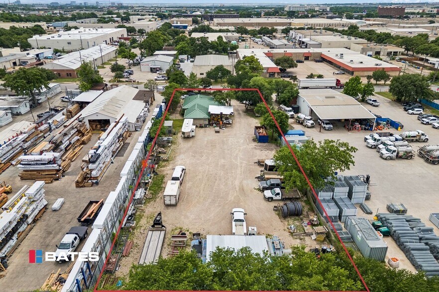 2659 Lombardy Ln, Dallas, TX à louer - Photo du bâtiment - Image 3 de 21
