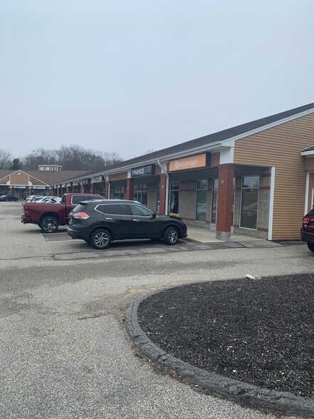 152 US Route 1, Scarborough, ME for lease - Primary Photo - Image 1 of 4