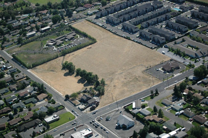 4800 W Nob Hill Blvd, Yakima, WA à vendre - Photo du bâtiment - Image 3 de 4