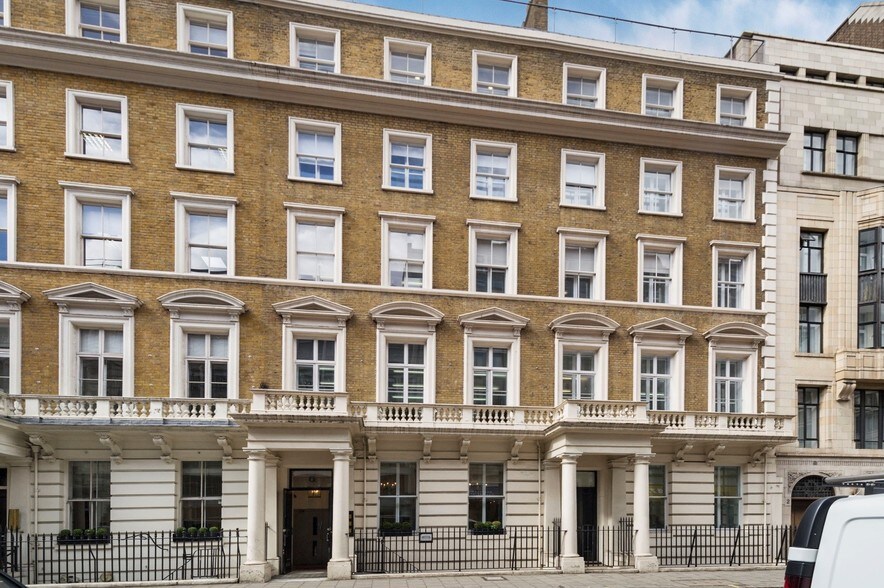 6-10 Cavendish Pl, London for lease - Building Photo - Image 2 of 5