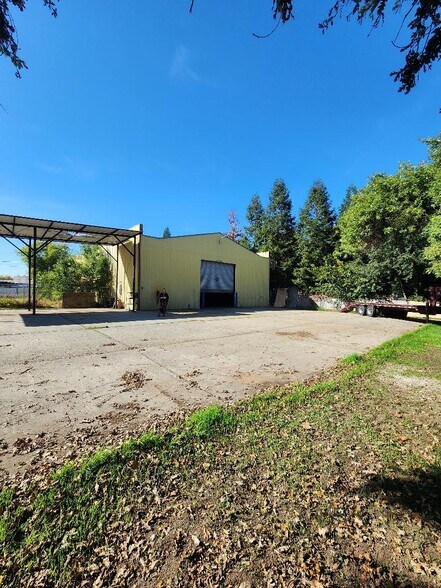 389 Wilbur Ave, Yuba City, CA à louer - Photo du bâtiment - Image 2 de 8