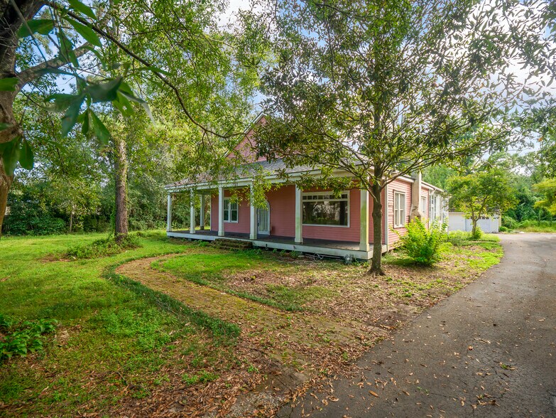 752 N Columbia St, Covington, LA à vendre - Photo du bâtiment - Image 3 de 12
