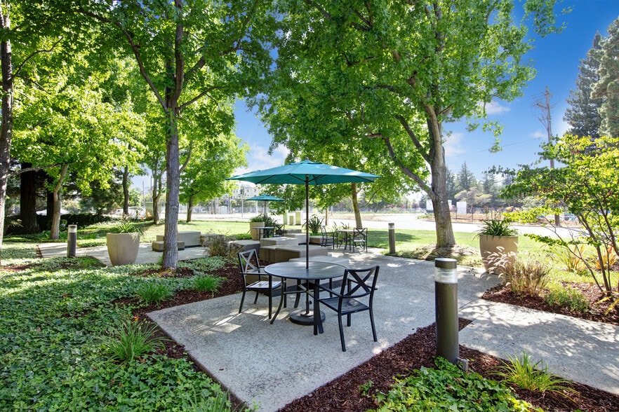 189 N Bernardo Ave, Mountain View, CA for lease - Building Photo - Image 3 of 11