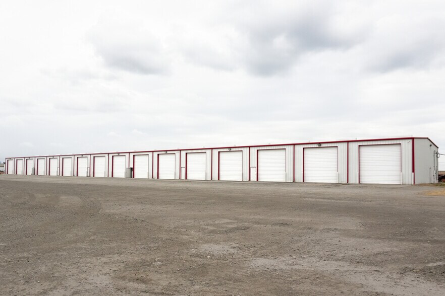 4599 I-69, Robstown, TX à louer - Photo du bâtiment - Image 3 de 7