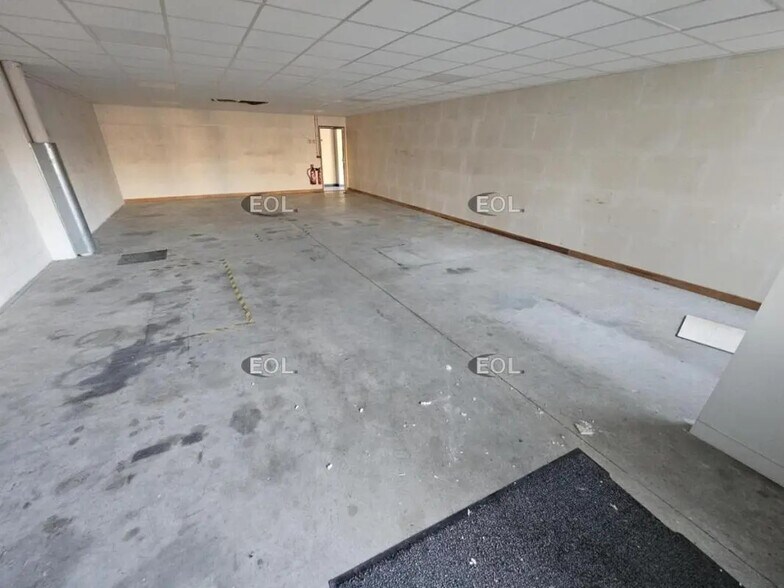 Flex dans Fresnes à louer - Photo du bâtiment - Image 3 de 7