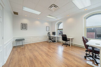 538-540 Pl Saint-Henri, Montréal, QC for sale Building Photo- Image 1 of 2