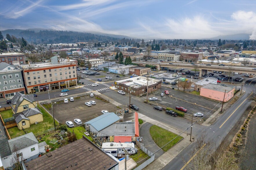 101 Academy St, Kelso, WA for sale - Building Photo - Image 2 of 33