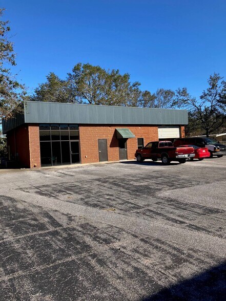 1425 Belmont, Pensacola, FL à louer - Photo principale - Image 1 de 1