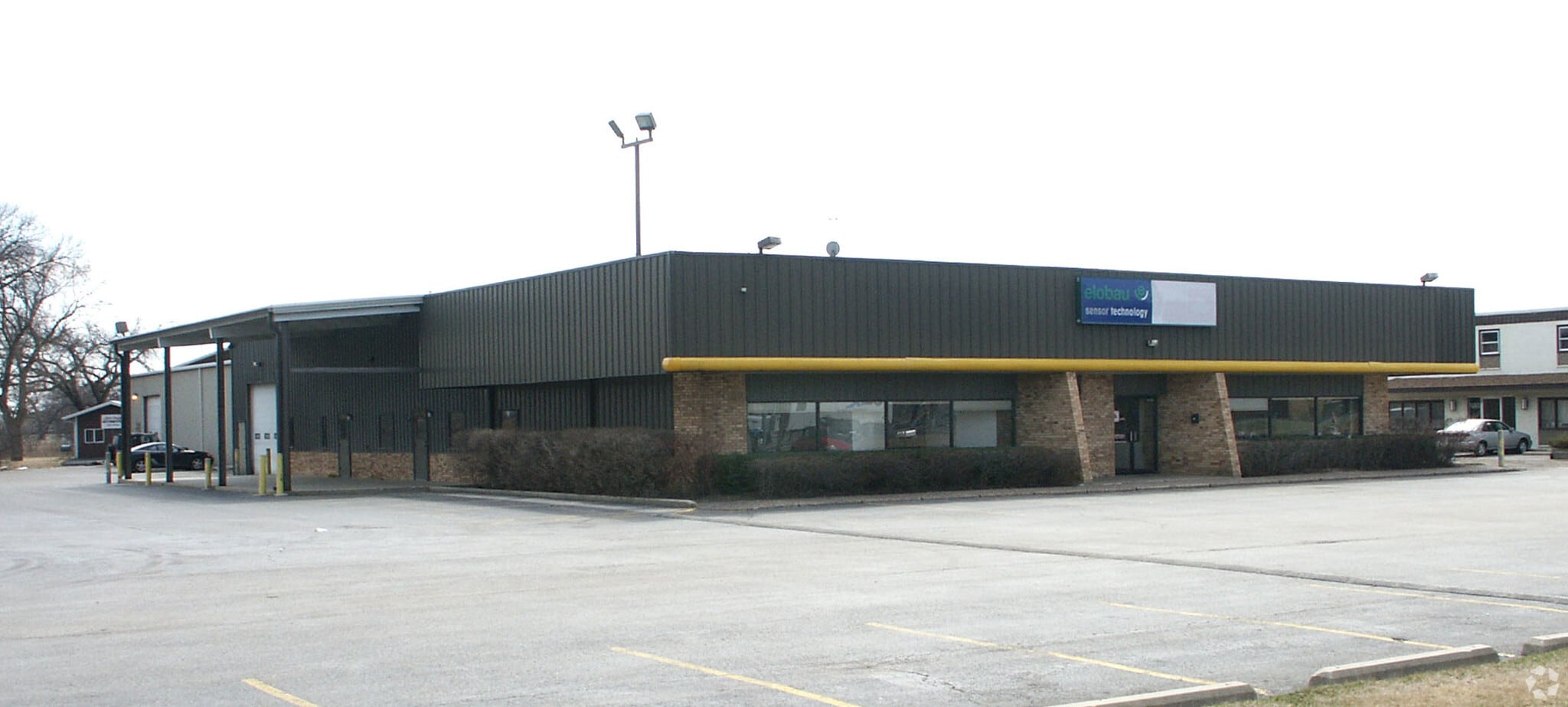 45 W Belvidere Rd, Hainesville, IL for lease Primary Photo- Image 1 of 6