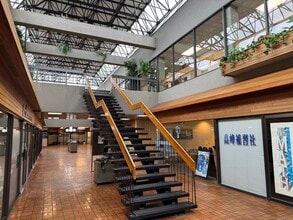 3030 Lincoln Ave, Coquitlam, BC à louer Photo intérieure- Image 2 de 8