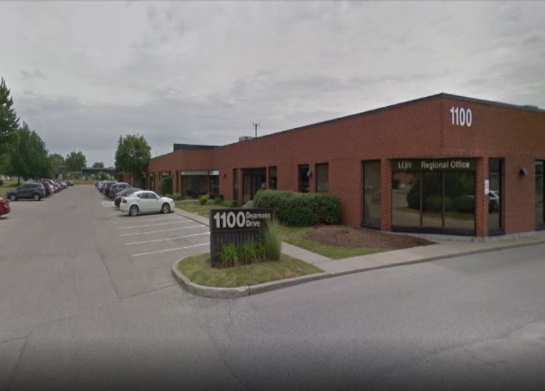 1100 Dearness Dr, London, ON à louer Photo principale- Image 1 de 2