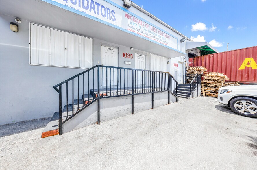 1058 E 27th St, Hialeah, FL à louer - Photo du bâtiment - Image 2 de 13
