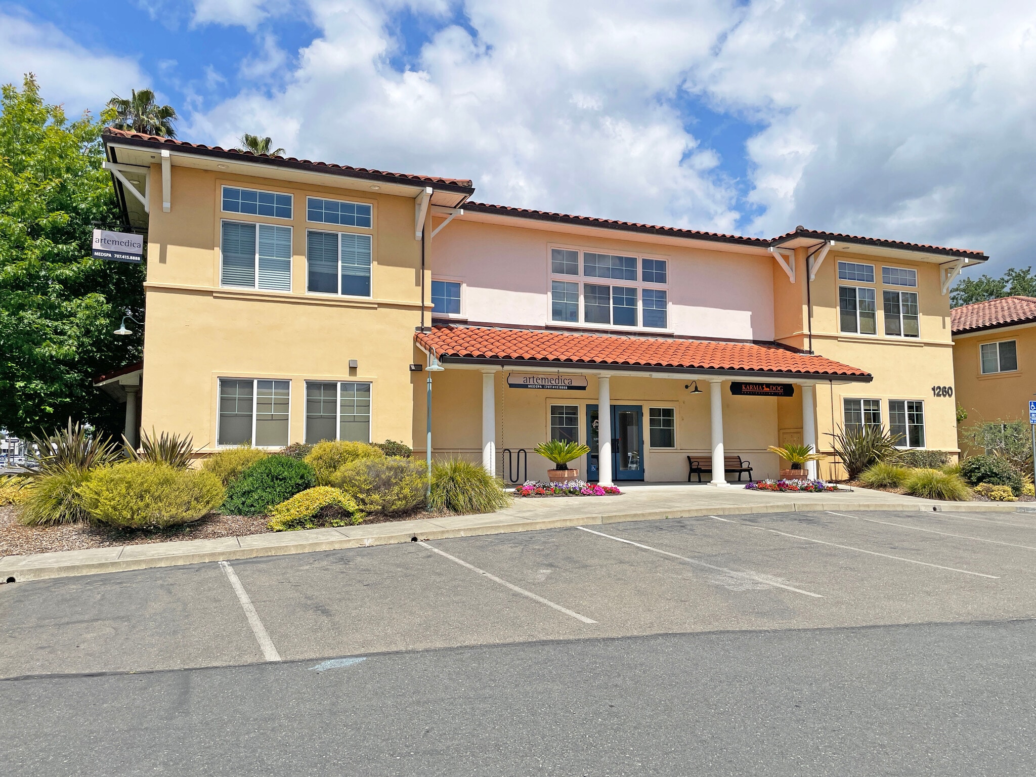 1260 Healdsburg Ave, Healdsburg, CA for lease Primary Photo- Image 1 of 4