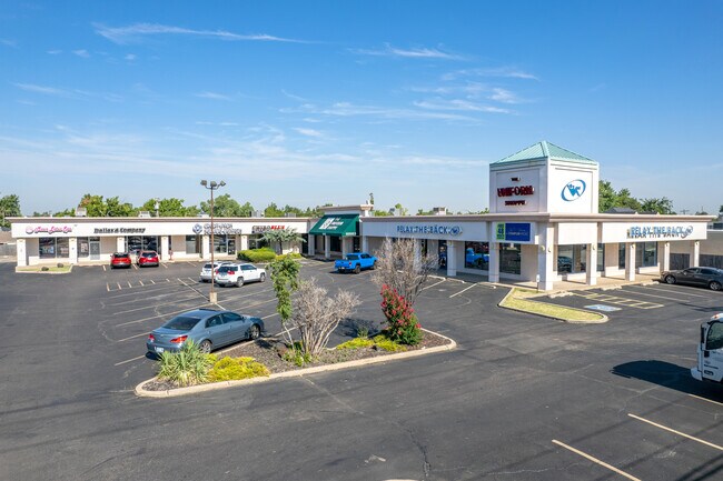 More details for 10404 N May Ave Ave, Oklahoma City, OK - Retail for Sale