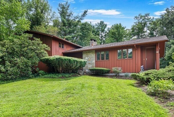 17 Crowningshield Dr, Paxton, MA à vendre Photo principale- Image 1 de 3