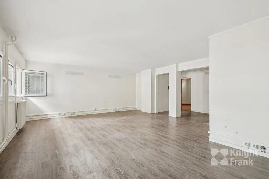 Office in Issy-les-Moulineaux for lease - Interior Photo - Image 3 of 9