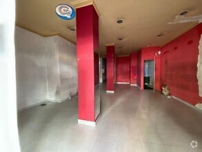 Retail in Cuenca, Cuenca for lease Interior Photo- Image 2 of 6