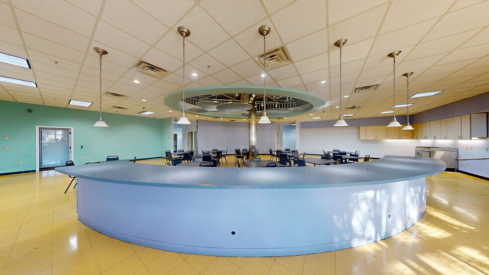 580-584 NW University Blvd, Port Saint Lucie, FL à louer - Numérisation 3D de Matterport - Image 2 de 29