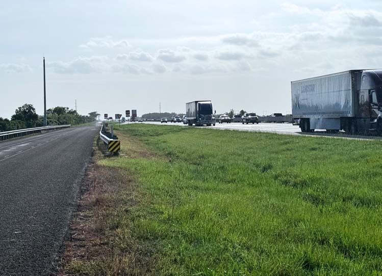 Hwy I-10 & FM 1410, Winnie, TX à vendre - Photo du bâtiment - Image 2 de 5