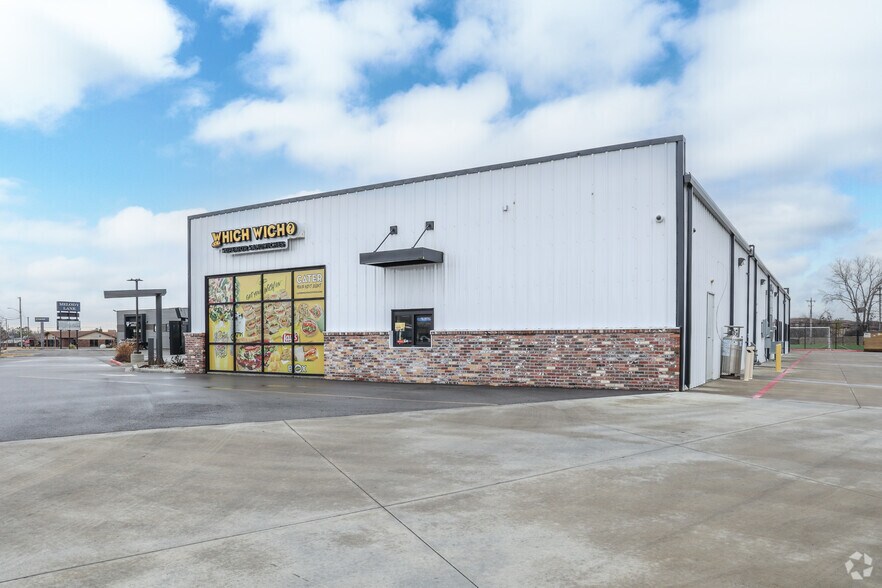 802 W Main St, Jenks, OK for lease - Building Photo - Image 3 of 6