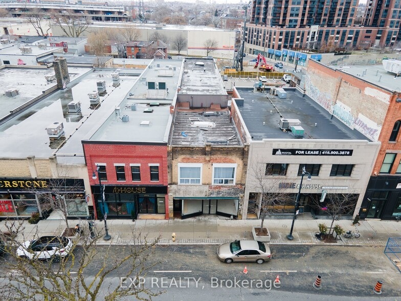 2878 Dundas St W, Toronto, ON à louer - Aérien - Image 3 de 22