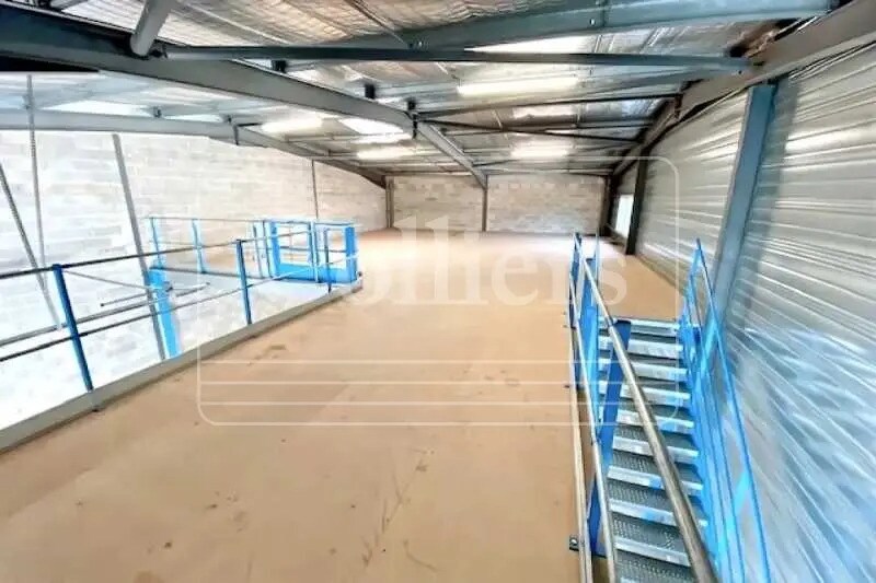 Industrial in Aubagne for lease - Interior Photo - Image 2 of 3