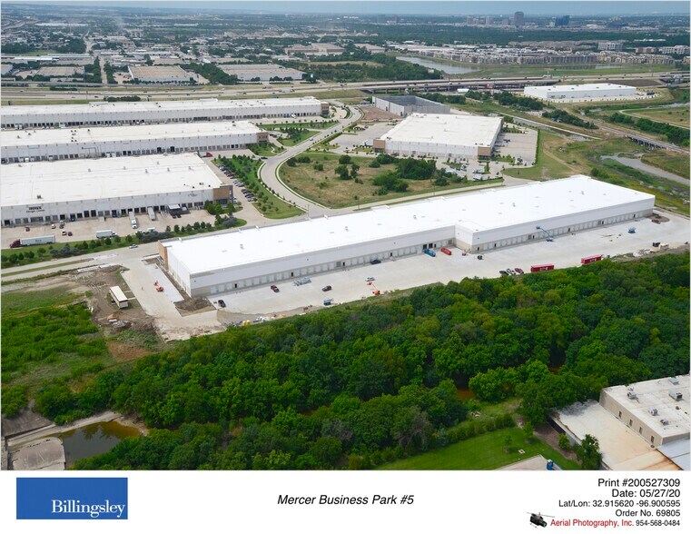 2261 Morgan Pky, Dallas, TX à louer - Photo du bâtiment - Image 2 de 4