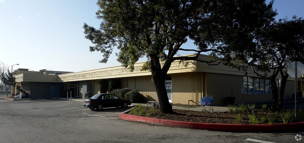 7991 Amador Valley Blvd, Dublin, CA à louer - Photo du bâtiment - Image 3 de 6
