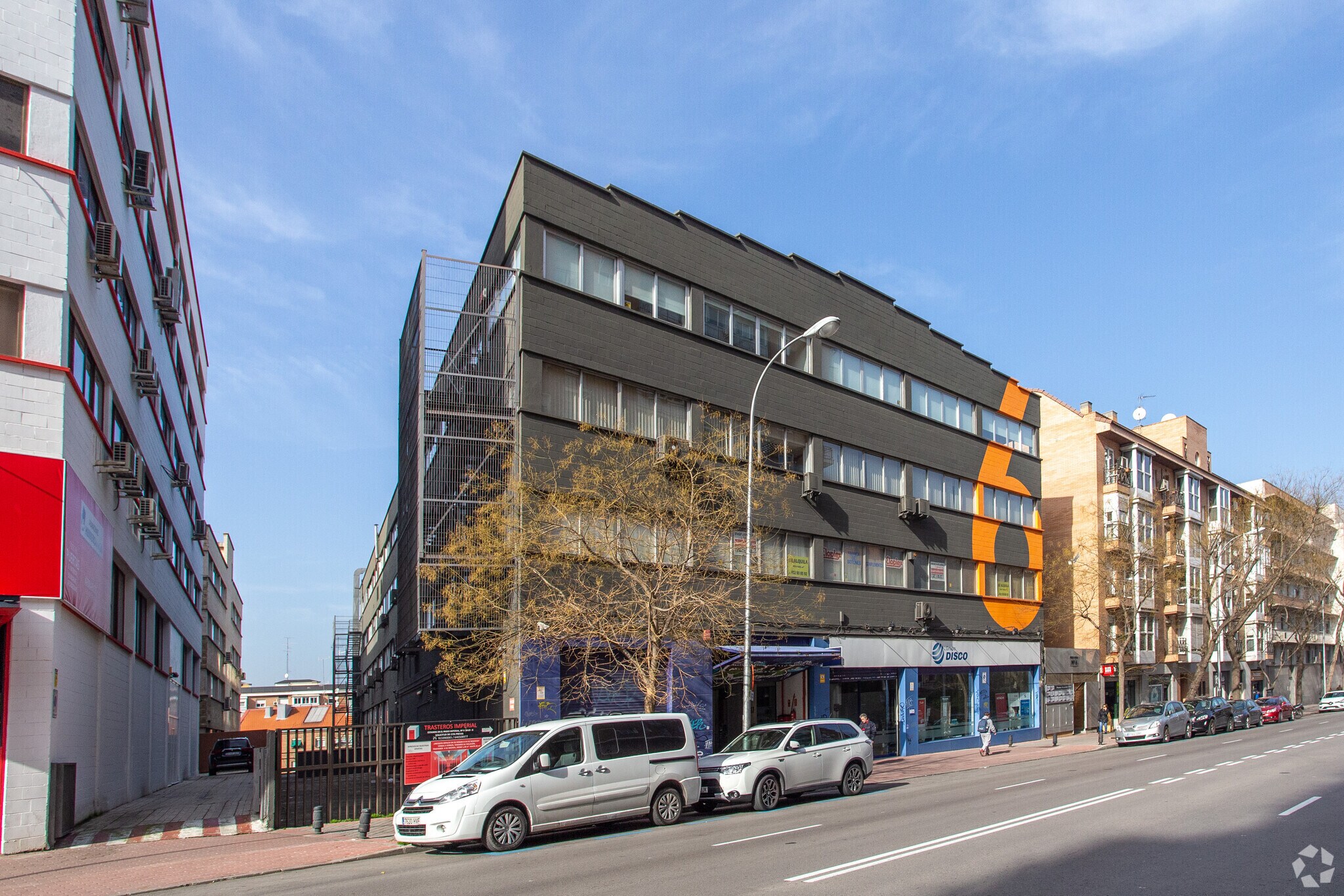 Retail in Madrid, Madrid for lease Primary Photo- Image 1 of 9