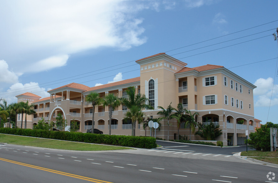 1857 San Marco Rd, Marco Island, FL à vendre - Photo du b timent - Image 3 de 5