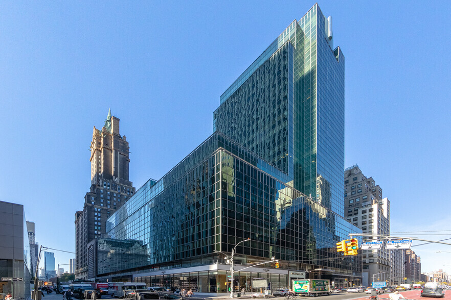 650 Madison Ave, New York, NY for sale - Primary Photo - Image 1 of 1