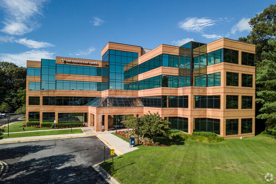 2200 Defense Hwy, Crofton, MD for lease - Primary Photo - Image 2 of 8