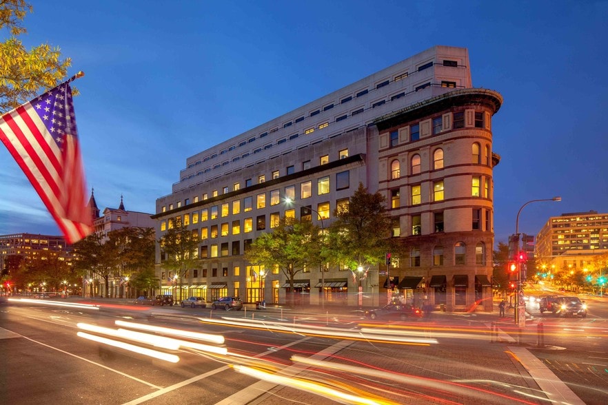 601 Pennsylvania Ave NW, Washington, DC for lease - Building Photo - Image 3 of 12
