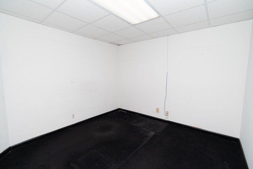 441 S Federal Hwy, Deerfield Beach, FL à vendre - Photo du bâtiment - Image 3 de 22