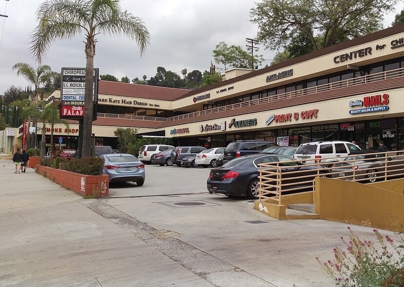 3535 Cahuenga Blvd W, Studio City, CA for lease - Building Photo - Image 2 of 17