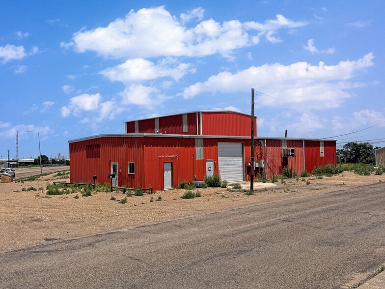 1215 S Florida St, Borger, TX for lease - Building Photo - Image 3 of 17