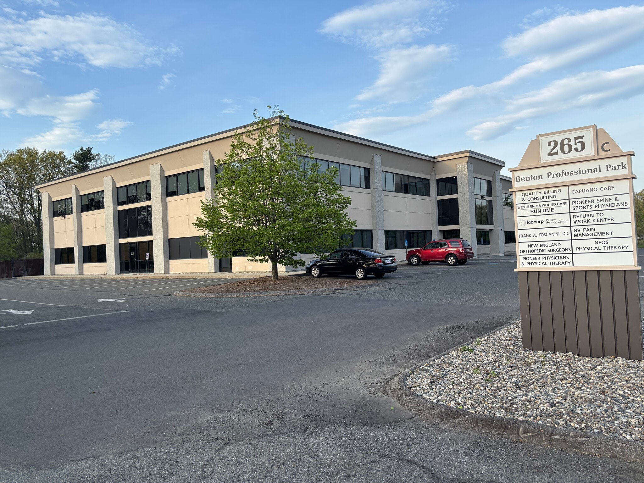 265 Benton Dr, East Longmeadow, MA for lease Primary Photo- Image 1 of 7