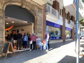 Retail in Barcelona, Barcelona for lease Interior Photo- Image 1 of 16